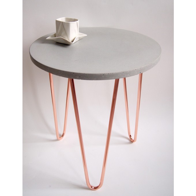 moij design Ofstellen - Beistelltisch aus Beton