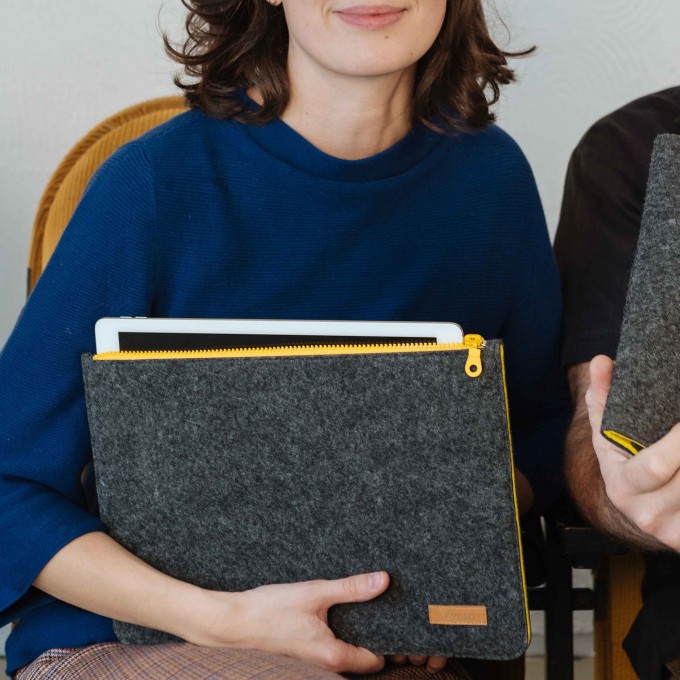 RÅVARE Filzsleeve für Tablets & Laptops von 10″ bis 17″ im skandinavischen Design