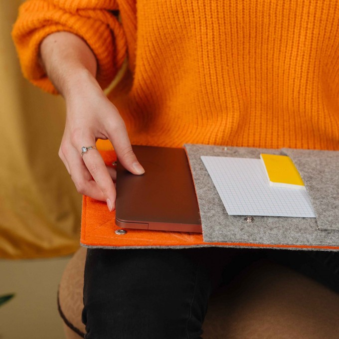 RÅVARE Filzsleeve für Tablets & Laptops von 10″ bis 17″ im skandinavischen Design