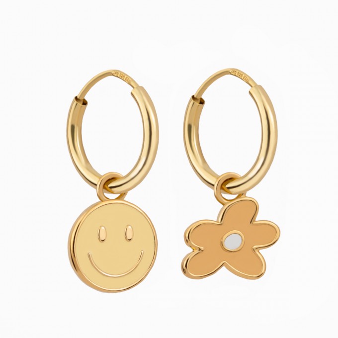 Charm Creolen mit Smiley und Blume | Ohrringe aus Gold Vermeil | Paeoni Colors
