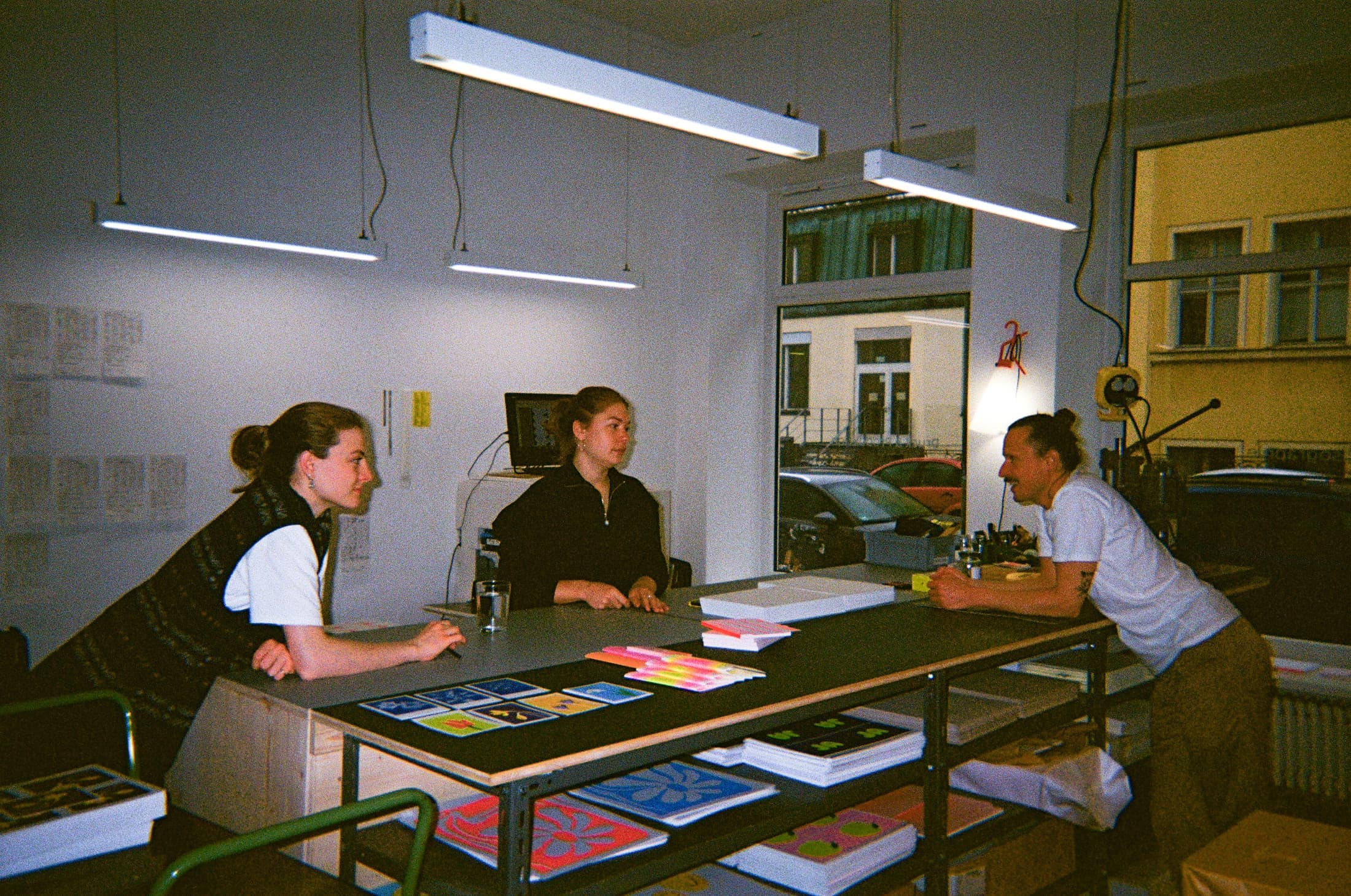 Herr und Frau Rio Team-Besprechung