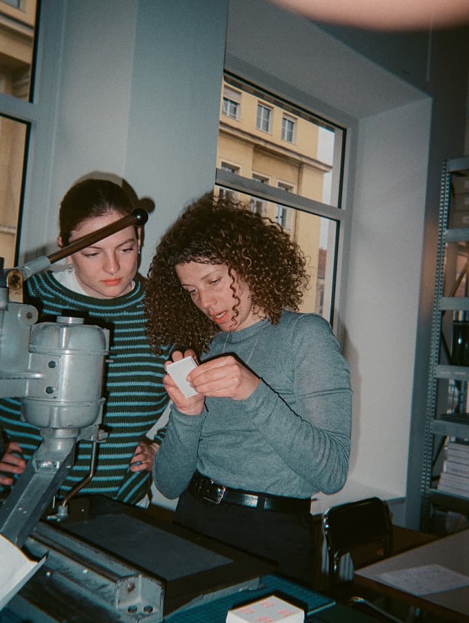 Handarbeit bei Herr und Frau Rio